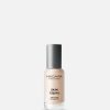 - Skin Equal Soft Glow Foundation -