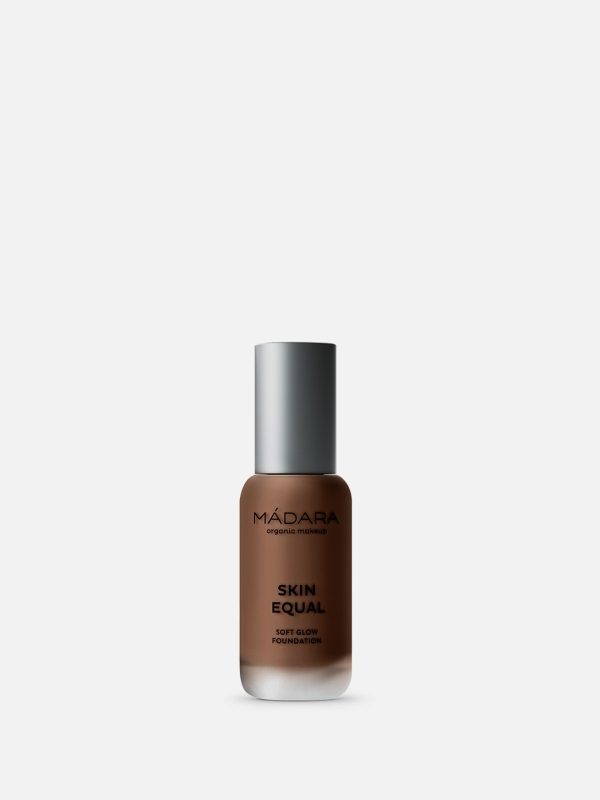 - Skin Equal Soft Glow Foundation -