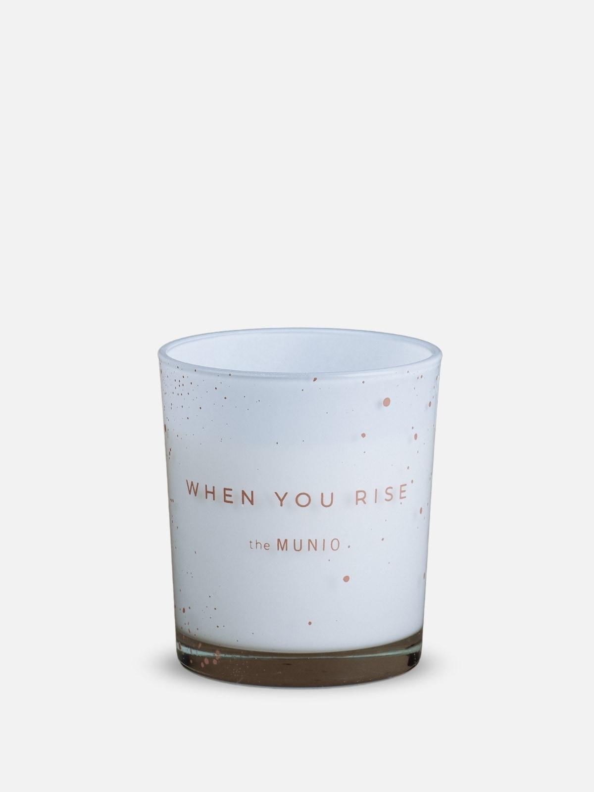 The Munio - Candela "When You Rise" in vetro votivo bianco - "When You Rise" candle in a white glass votive
